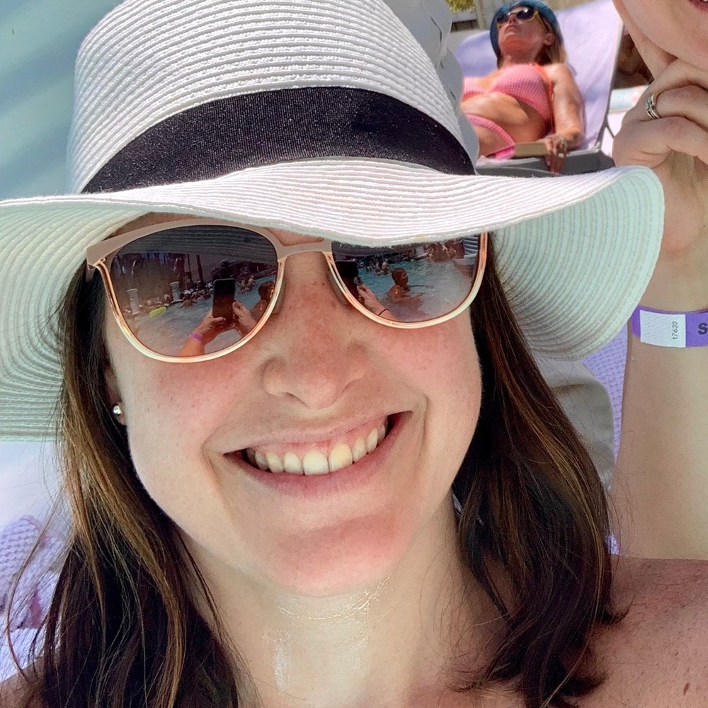 Meet your Posher, Jacquelyn